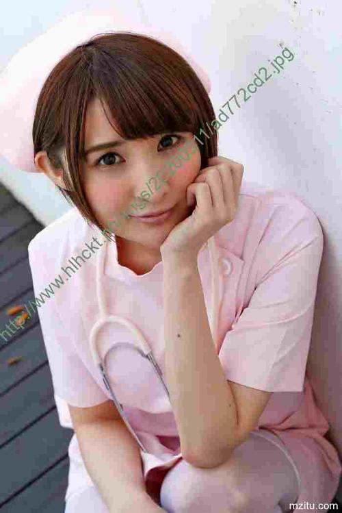 美女老师被猛操的相关介绍