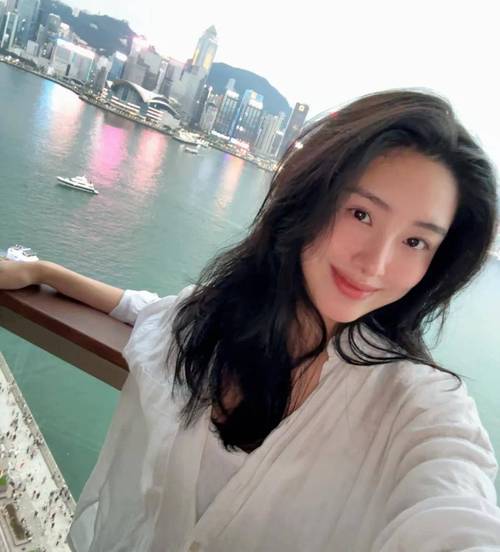 十一岁女生内裤上有黄色分泌物的相关介绍