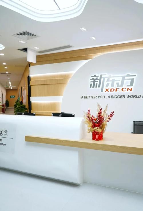 一边摸下边一边亲上面的相关介绍