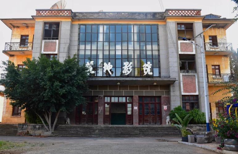 我和邻居老太的性经历的相关介绍