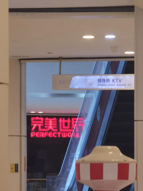 人妻搭讪自宅的相关介绍