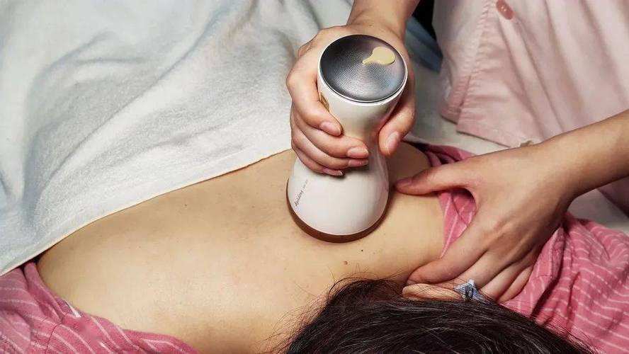 巨茎与美艳人妻秘书小说的相关介绍