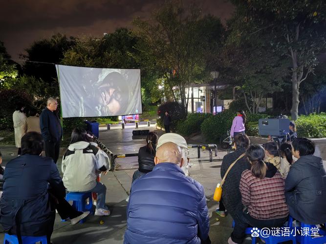 蜜臀av少妇的相关介绍