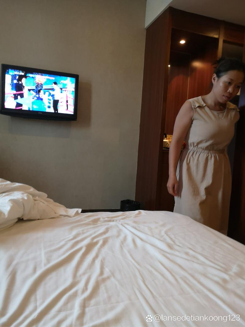 美女老师和的相关介绍