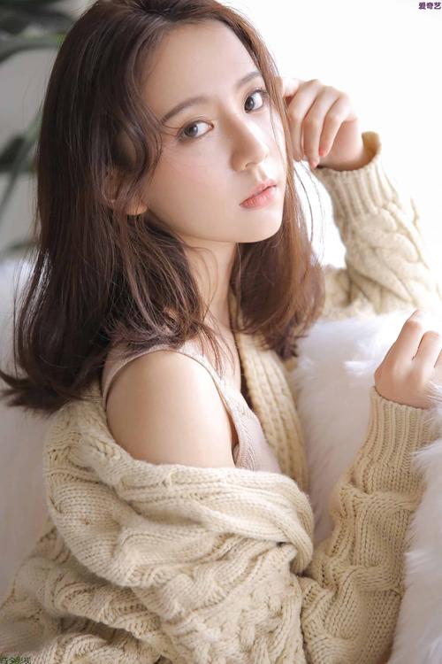 山外人精品影院的相关介绍