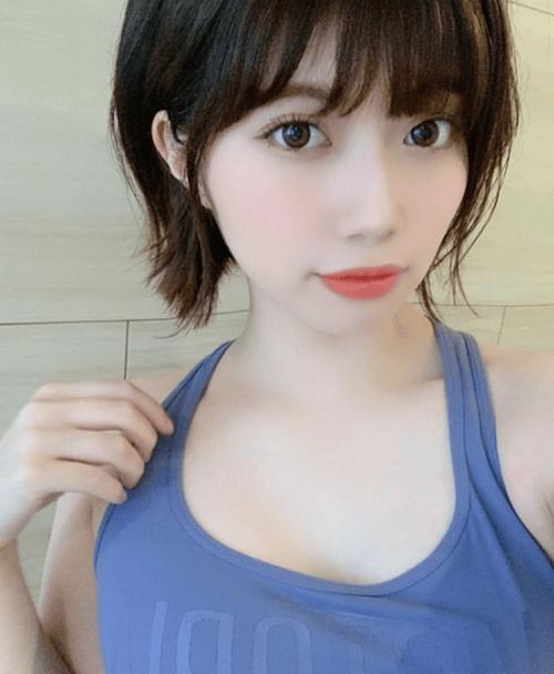 少妇人妻在线观看的相关介绍