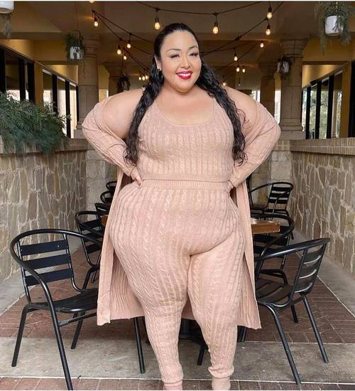 扒开美女揉的相关介绍