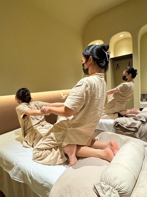 操的冒白浆的相关介绍
