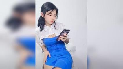 中年人妻,耸动,激烈,官场小说的相关介绍