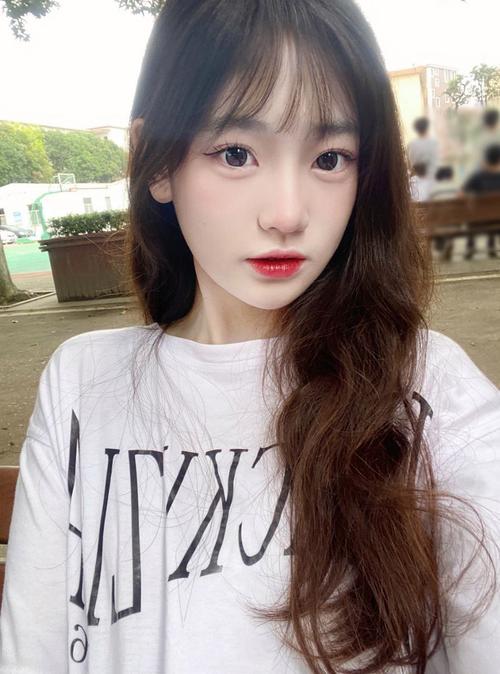 人妻少妇的诱惑在线的相关介绍