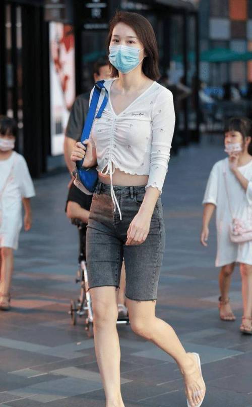 玩弄官场人妻少妇的相关介绍