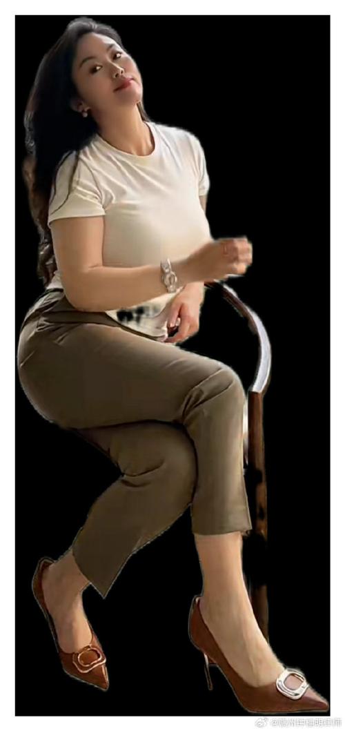 美女老师啪啪啪的相关介绍