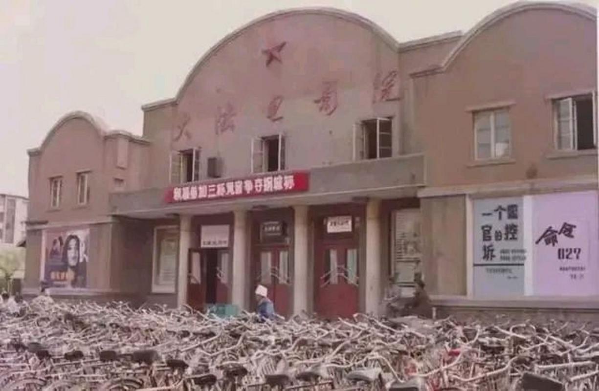 病栋夜勤在线神马影院的相关介绍
