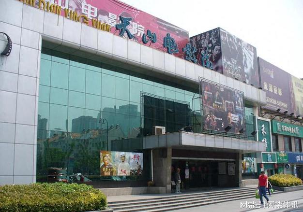 美女老师被我上的相关介绍