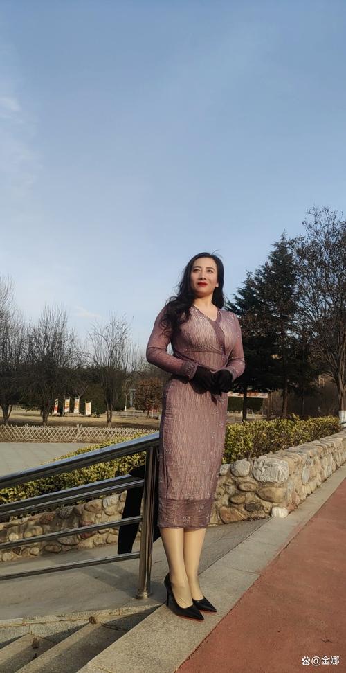 亚洲少妇性插的相关介绍
