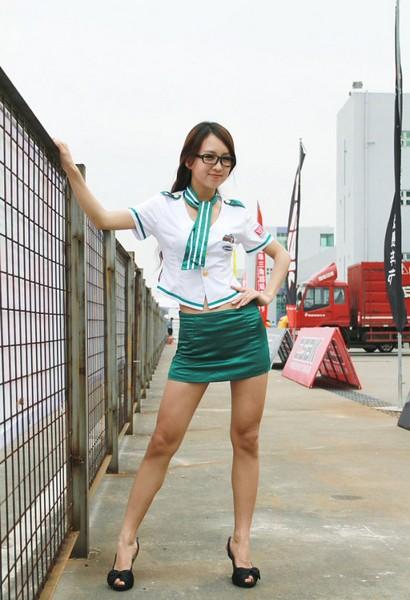 人妻搭讪中文的相关介绍