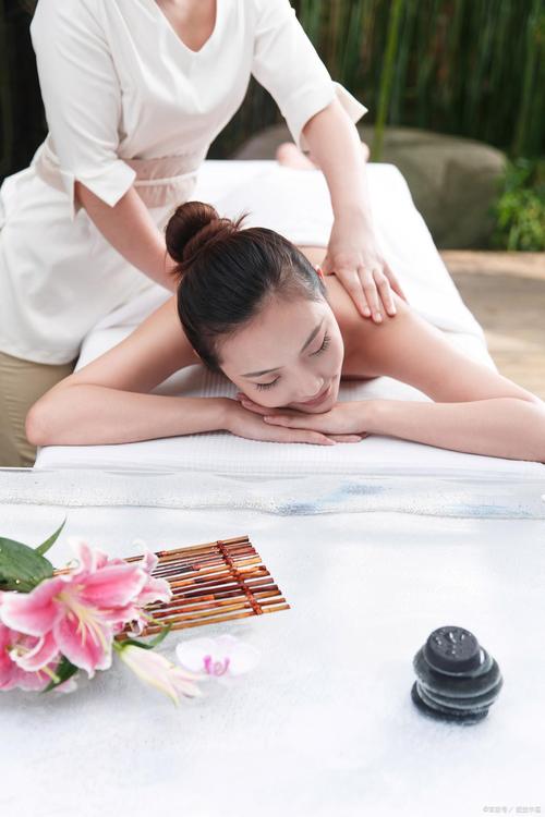 日本精油推背按摩 | 东京专业指压SPA | 日式经络疏通套餐