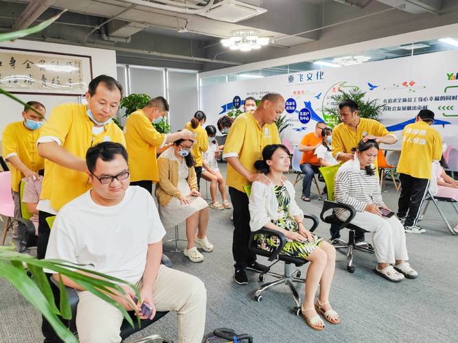 人妻搭讪在线的相关介绍