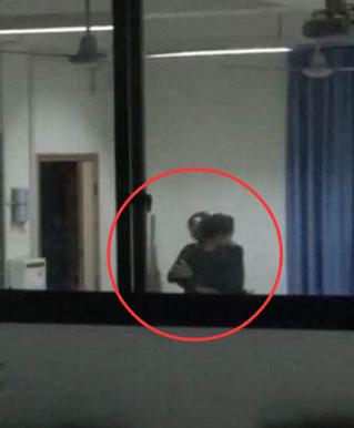 欧美人妻成人在线的相关介绍