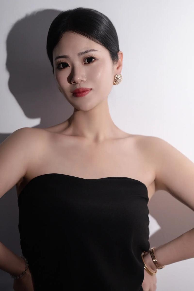 老湿影院视频十八以上可以看的相关介绍
