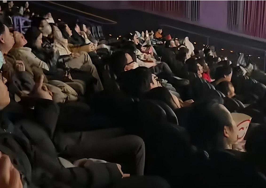 少妇的av天堂的相关介绍