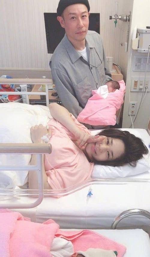 女人白带有点黄是什么原因的相关介绍