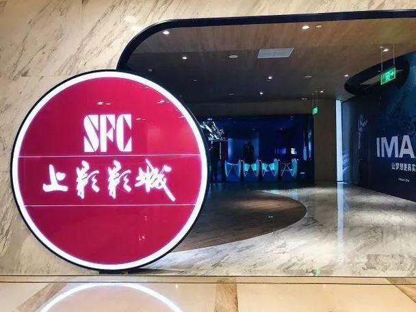 欧美全部裸露大尺度的相关介绍